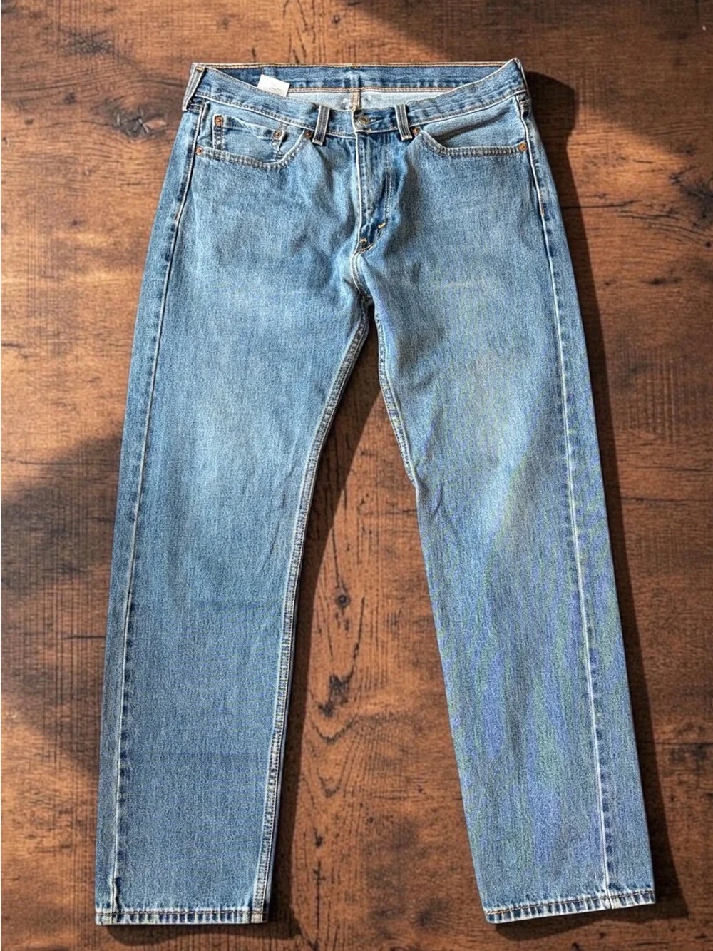 Classic Men's Levi’s 505 Regular Fit Straight-Leg Jeans Light Wash 34x32